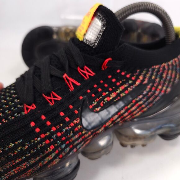 Nike Air Vapormax Flyknit 3 Athletic Running Shoe Womens Size 7 AJ6910-009 Black - Picture 8 of 10